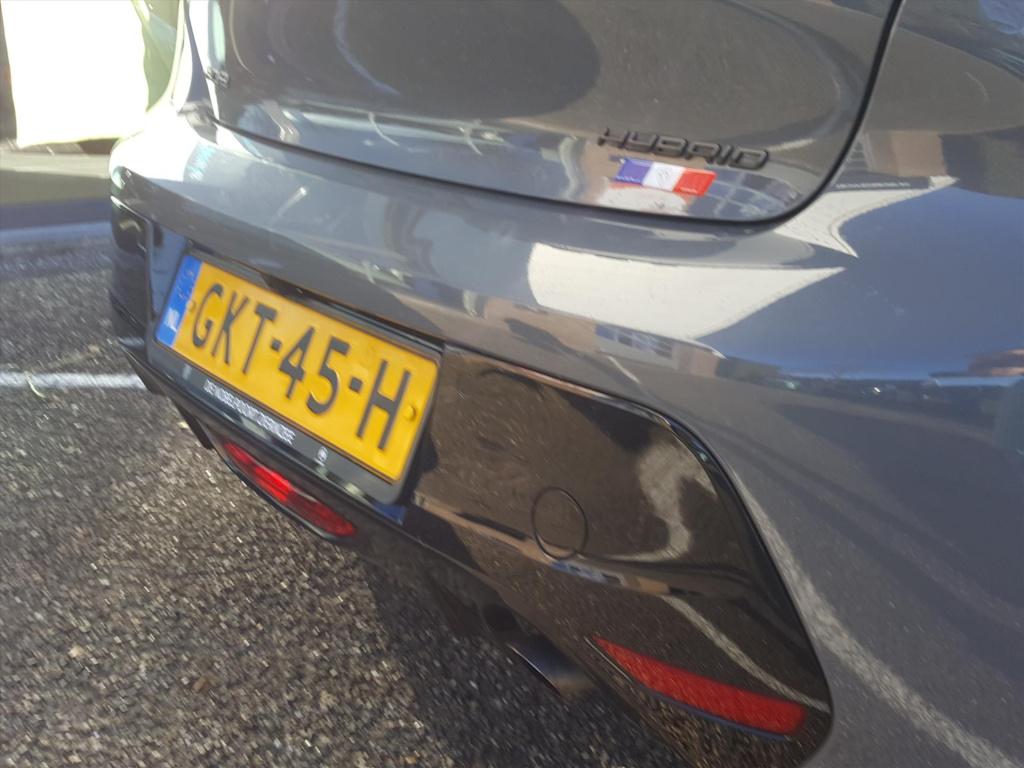 Peugeot 208 allure 1.2 mild-hybride 100pk automaat (e-dcs6) navigatie met a