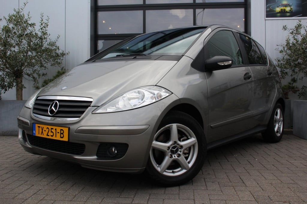 Mercedes-Benz A-Klasse 150 classic - stoelverwaming - panoramadak - navi - 