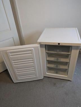 Liebherr premium Vrieskast 4 laden 106 liter 85x60 cm. Klasse A++