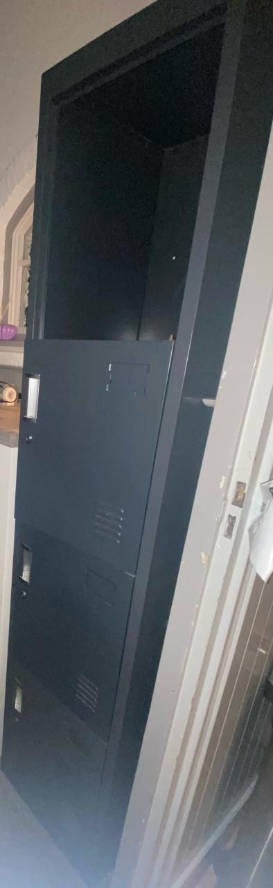 Locker kast