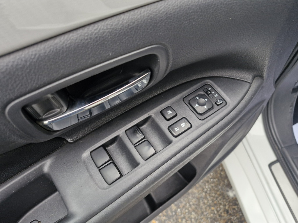 Mitsubishi Outlander 2.0 phev instyle+