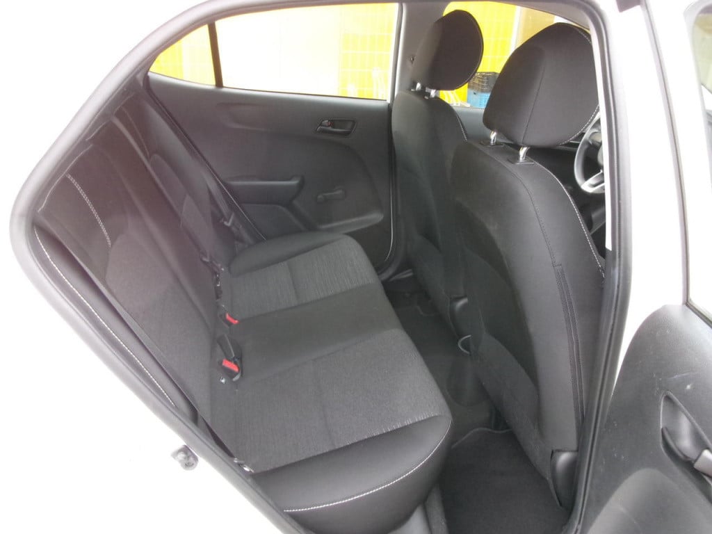Kia Picanto 1.0 mpi 67pk airco, asr, bluetooth, 5-pers.