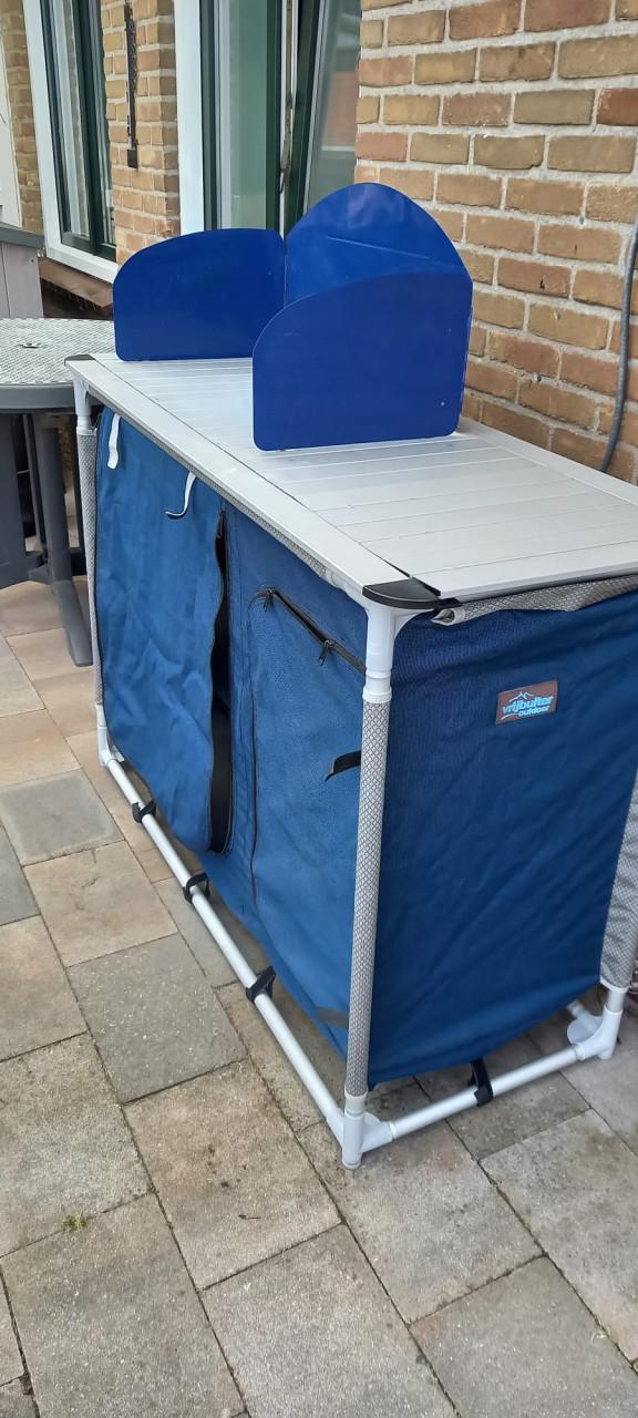 Vrijbuiter camping kast