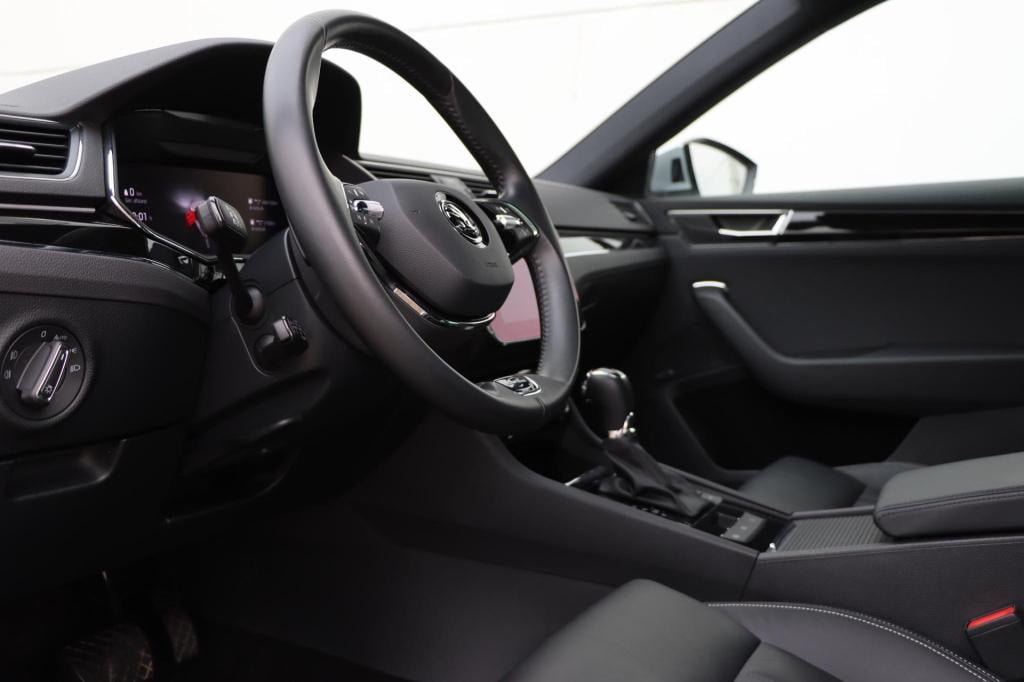 Skoda Superb combi 1.4 tsi laurin & klement 218pk dsg6 | lederen bekleding 