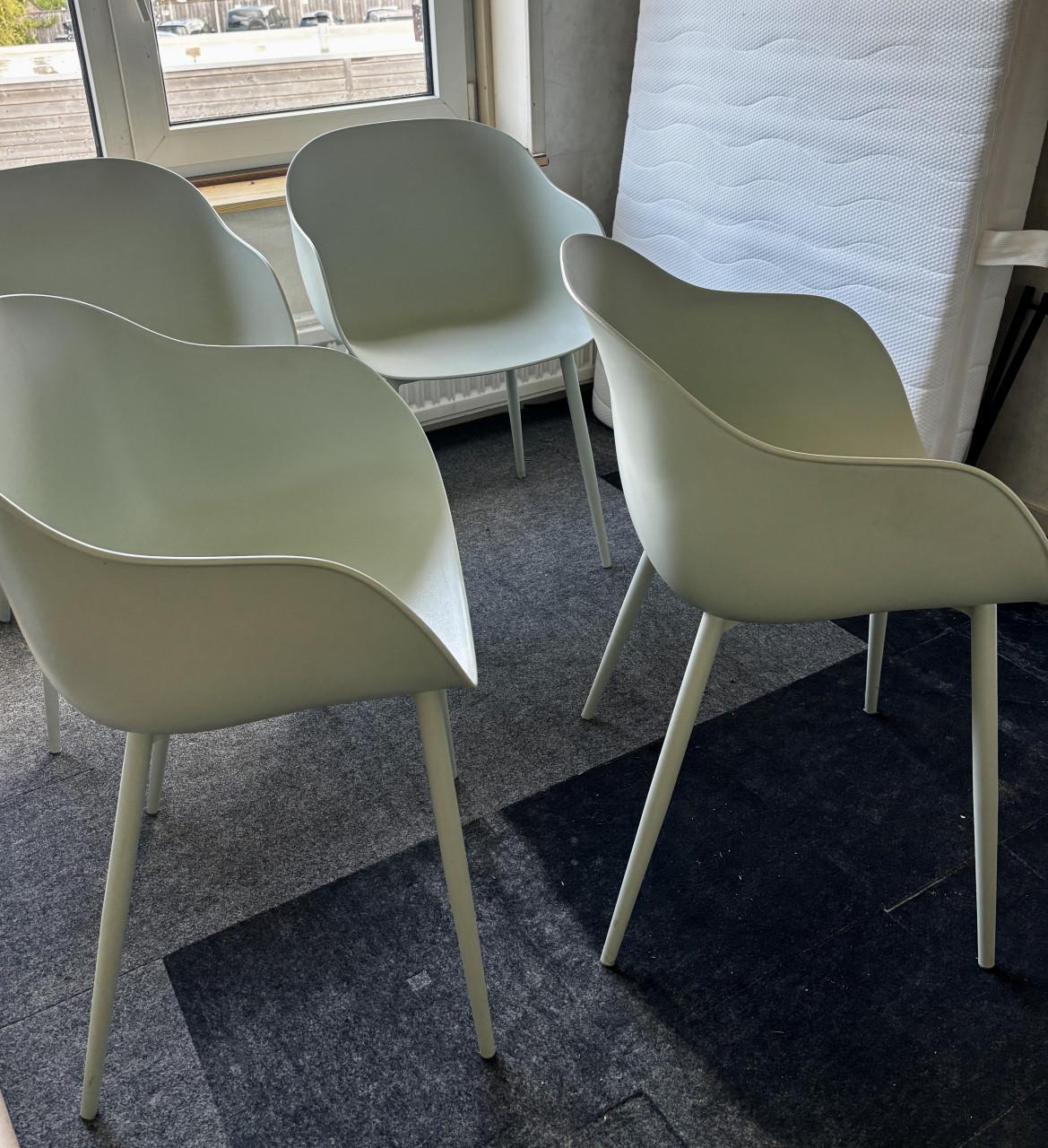 4 eetkamerstoelen van Woood