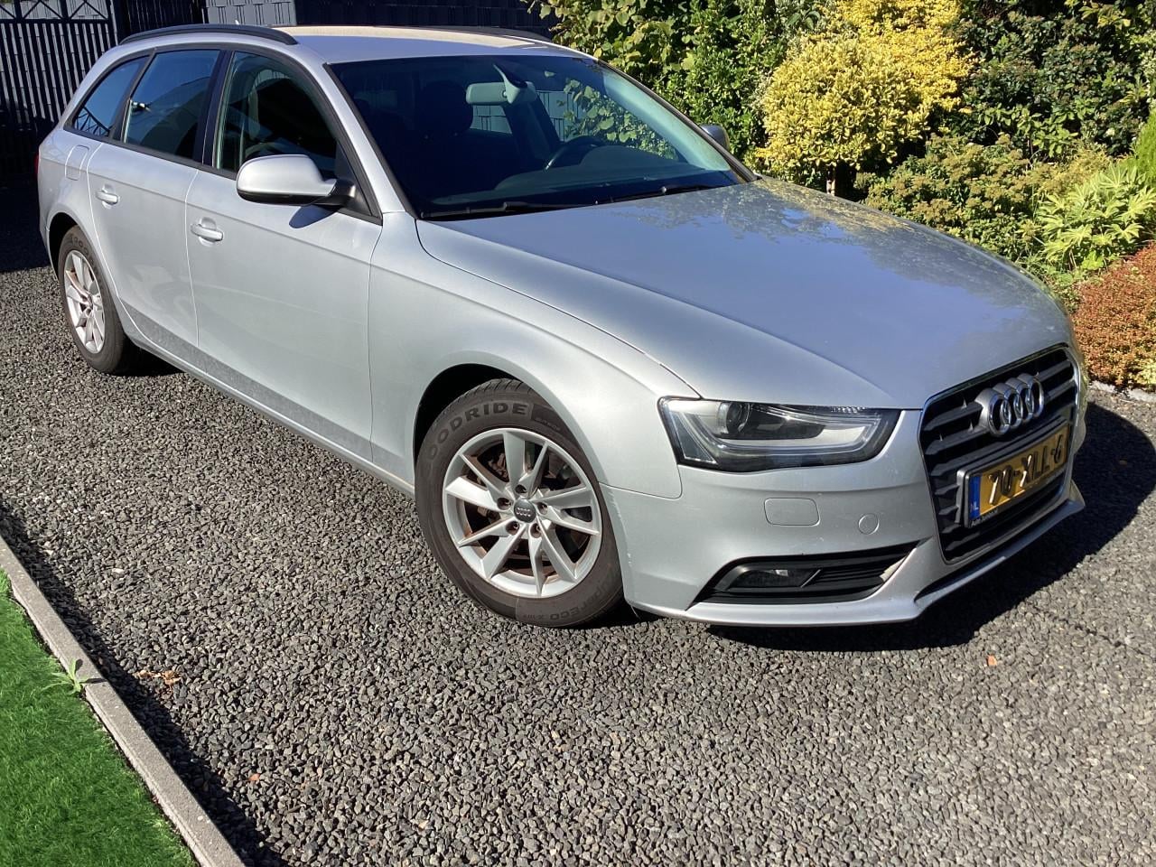 Audi A4 1.8 TFSI, Zilvergrijs Met, 2012, Autom, Airco, Alu velgen, izgst