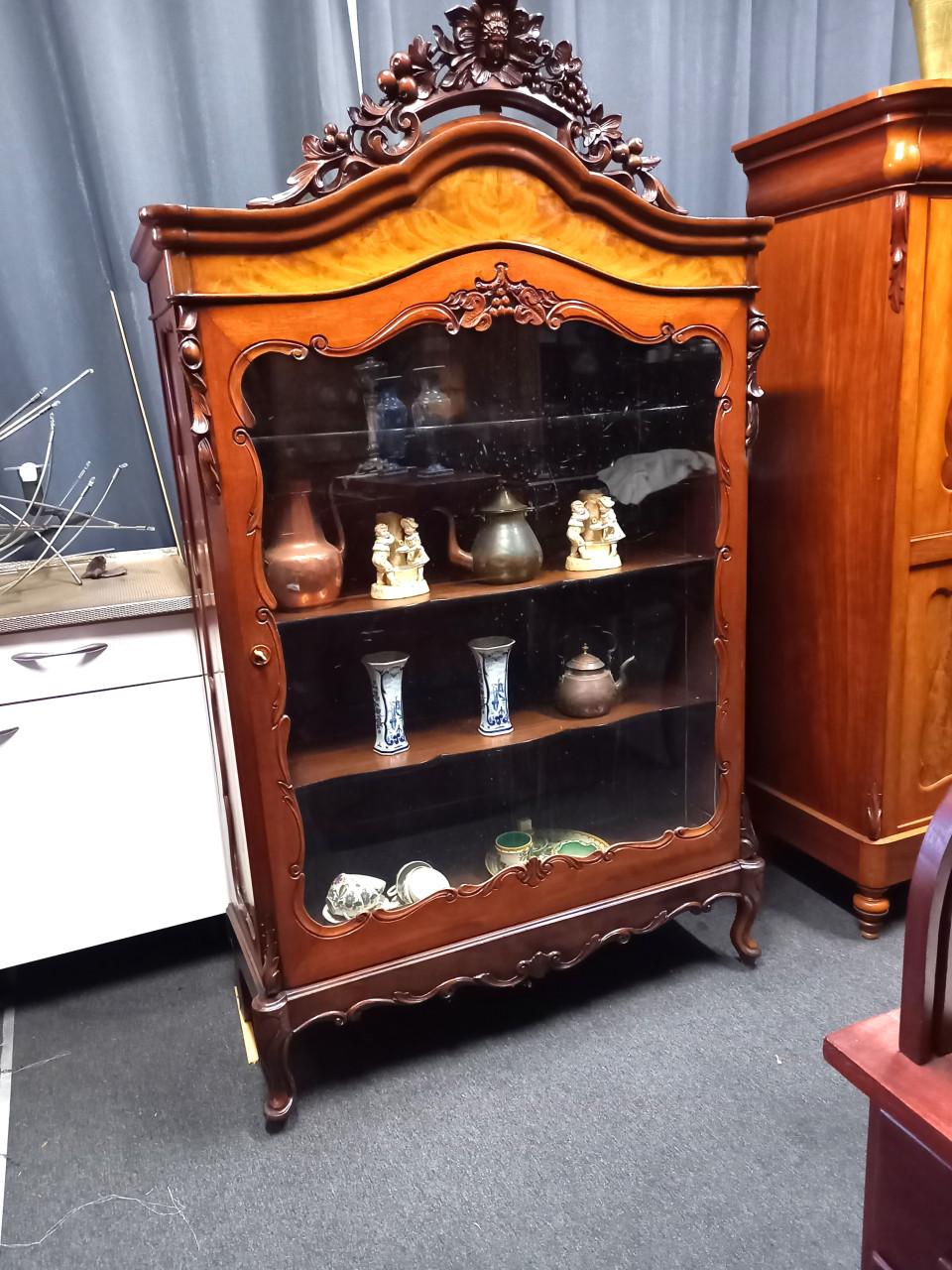 Div. antiek te koop