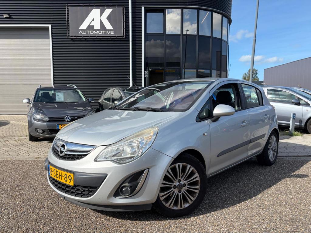Opel Corsa 1.4-16v cosmo