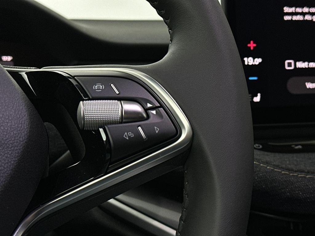 Skoda Elroq business edition elektromotor 140 kw / 190 pk suv