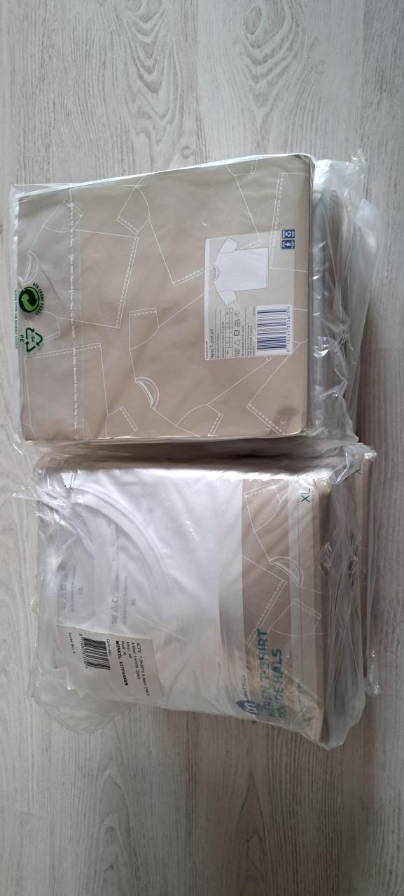 32 witte heren t shirts maat XL nieuw in verpakking