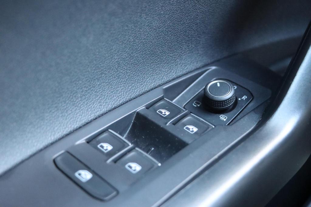 Volkswagen Taigo 1.0 tsi r-line 110pk dsg7 | carplay | adaptive | camera