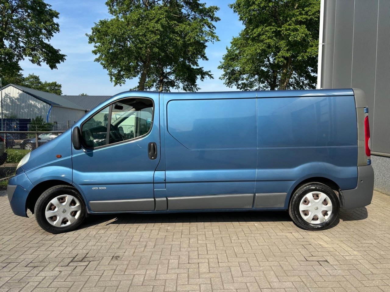 Renault Trafic 1.9dCi T29 L2H1