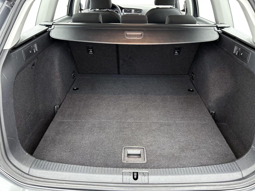 Volkswagen Golf variant 1.0 tsi trendline | parkeer sensoren | cruise contr