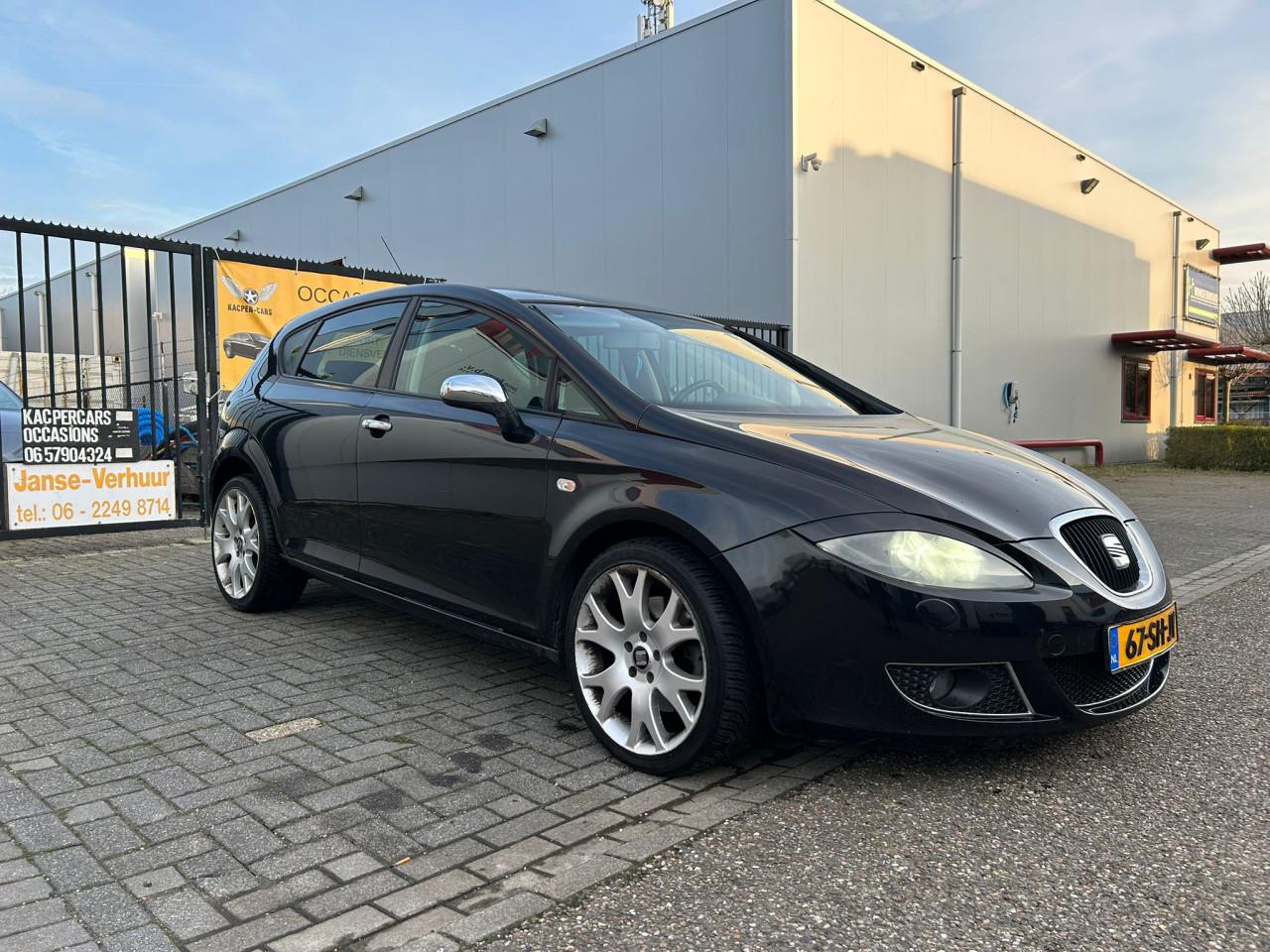 Seat Leon 2.0 TFSI Sport-Up CARPLAY Stoelverwarming FR velgen Audio premium