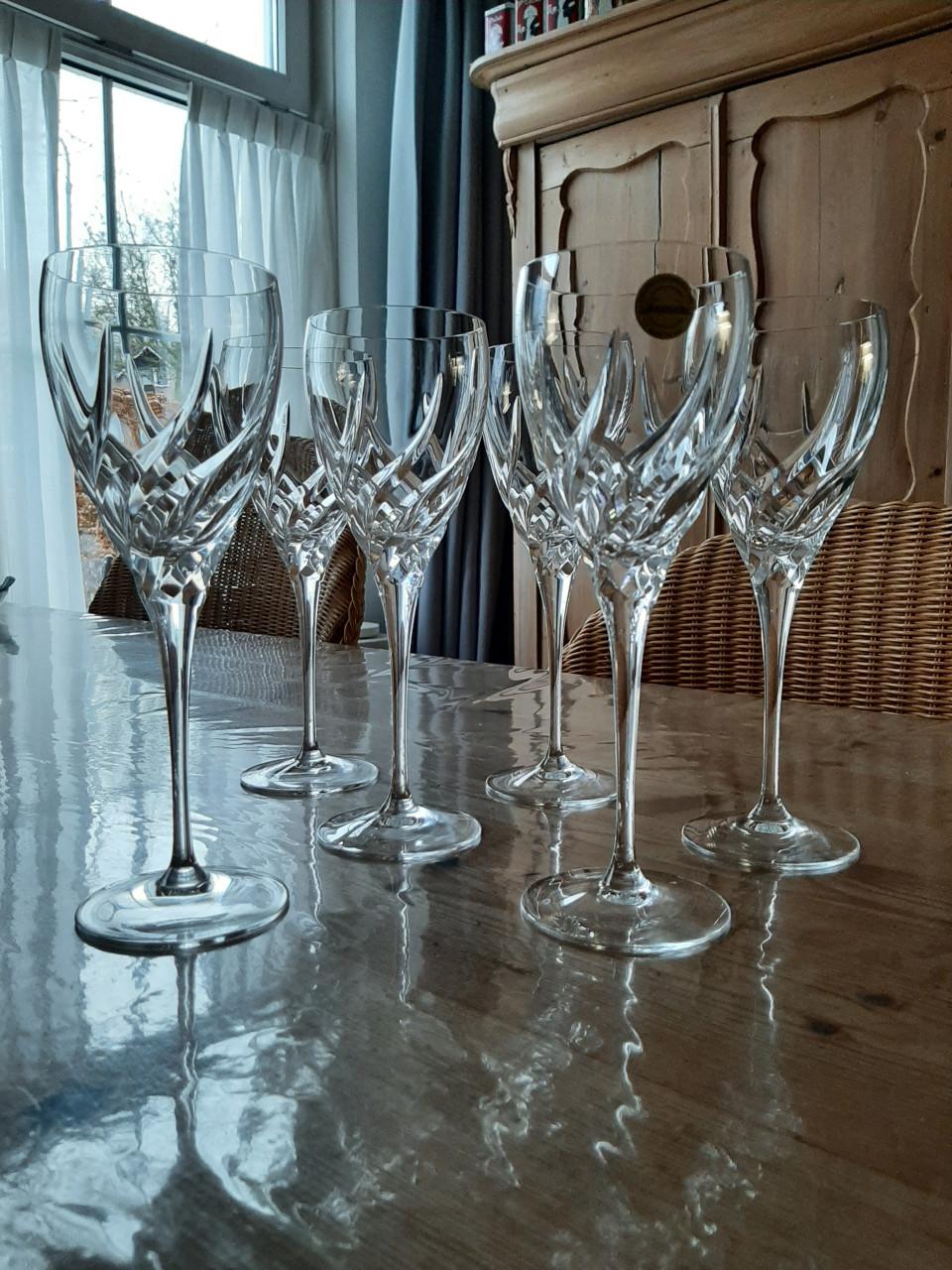 WEDGWOOD TOSCANE - 6 PORT GLAZEN - KRISTAL