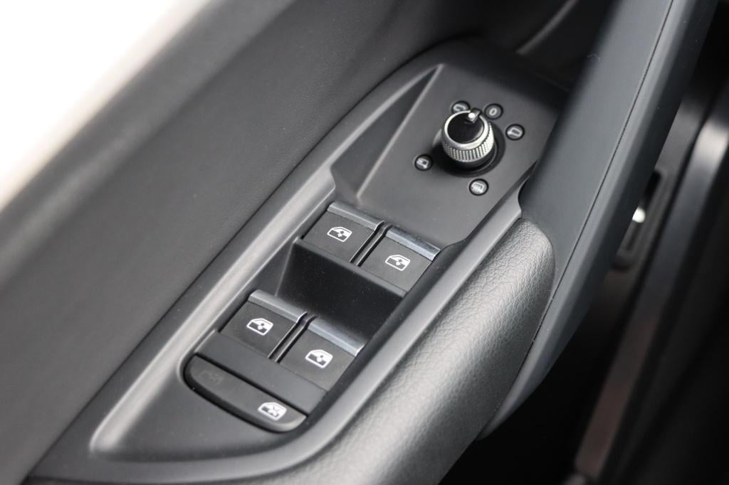 Audi Q5 sportback 55 tfsi e s edition competition 368pk s tronic | soh 99,6