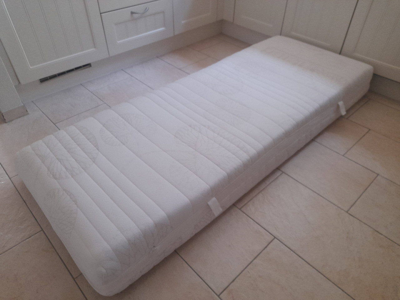 Matras 80 x 200 x 19 ( in goede staat )
