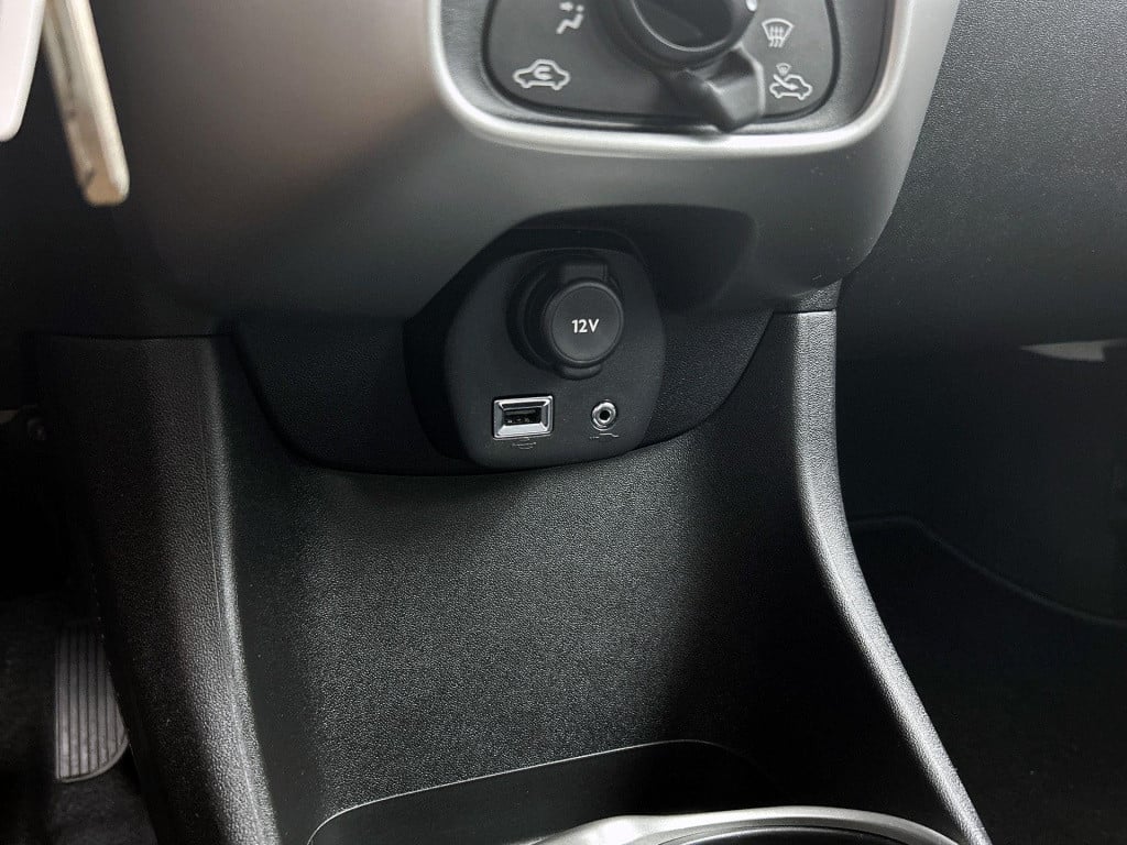 Toyota Aygo 1.0 vvt-i x-play | camera | bluetooth | airco