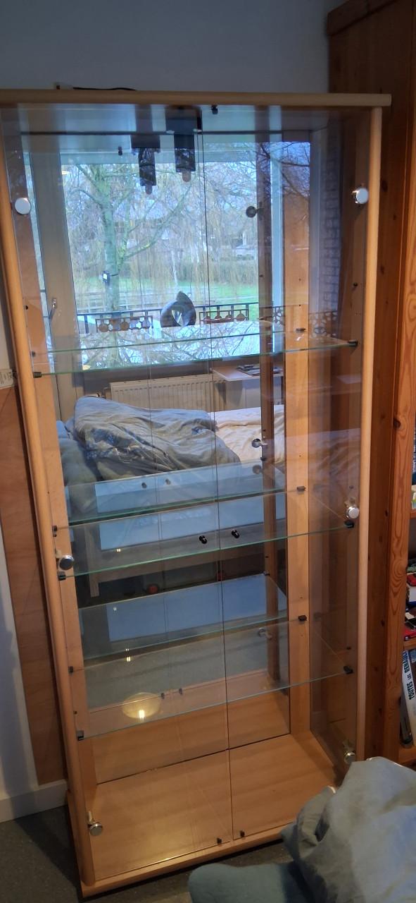 Vitrinekast -gereserveerd-