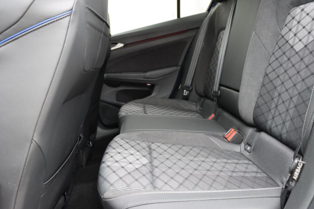 Volkswagen Golf r-line-edition 1.5 etsi 116pk dsg7 | iq.light | stuurverwar