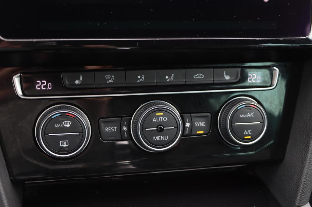 Volkswagen Passat variant 1.5 tsi highline business r 150pk dsg7