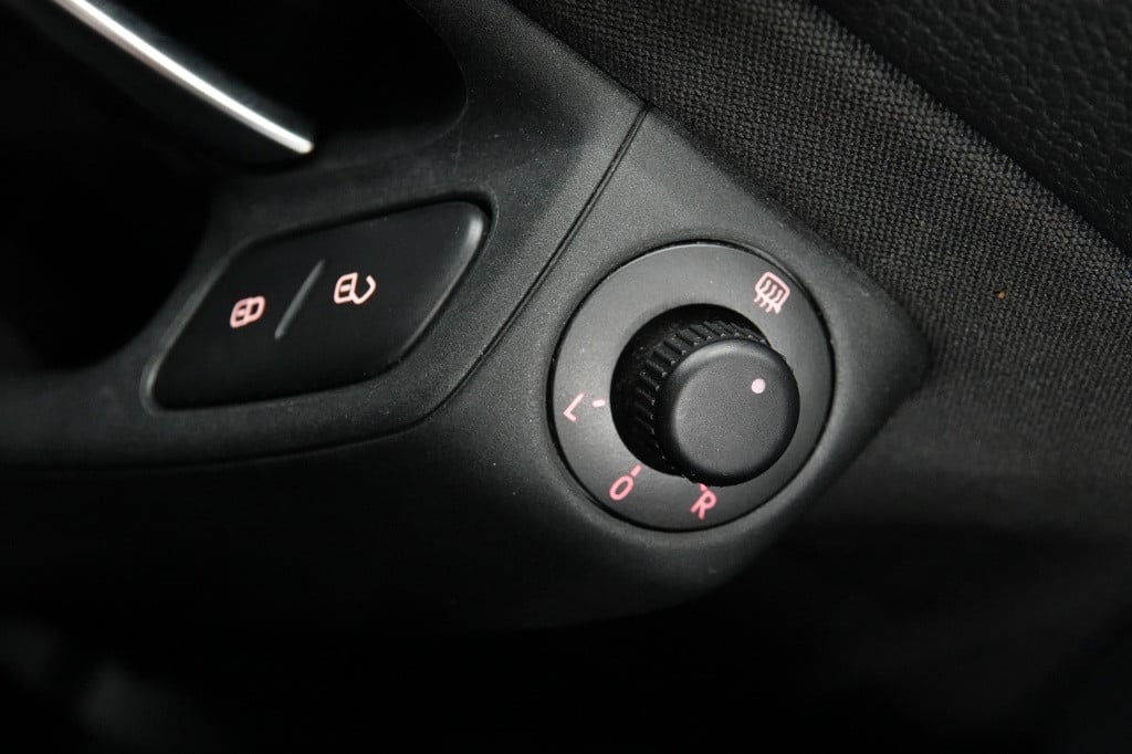 Volkswagen Polo 1.2 tsi | stoelverw. | pdc | airco |