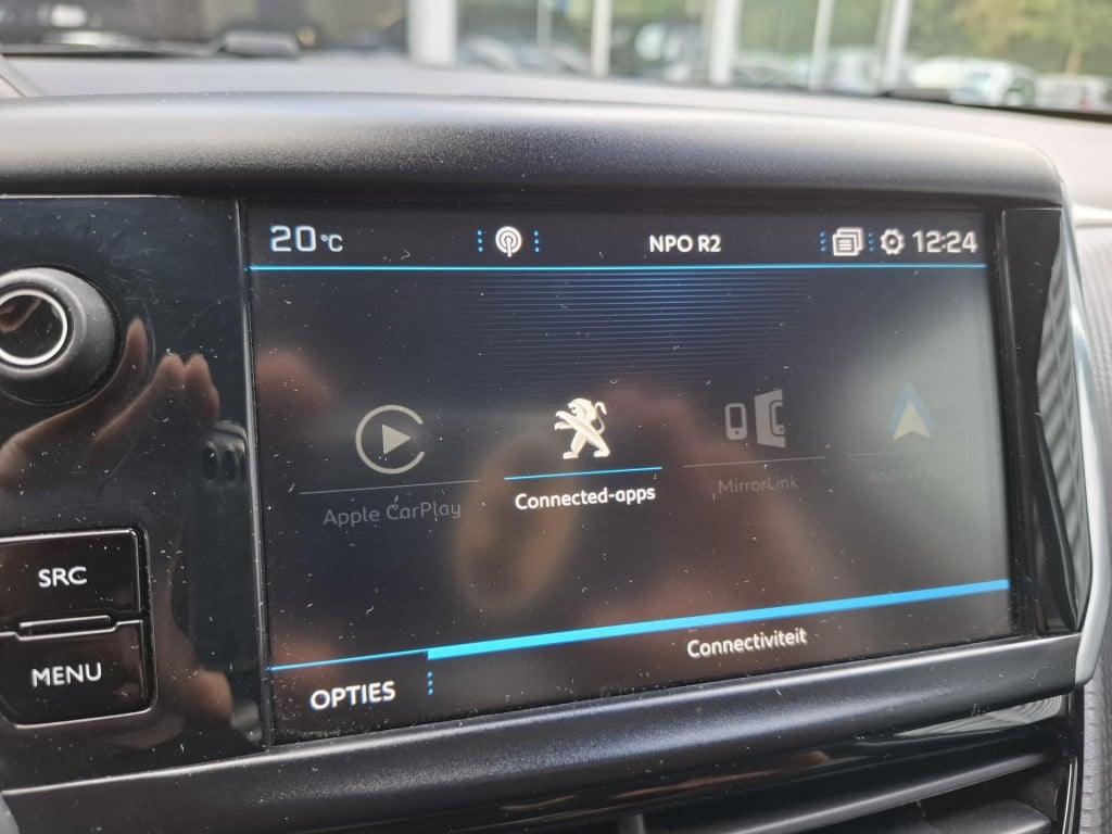 Peugeot 208 1.2 tech edition 110 eat6 automaat nav/clim/cam/lm