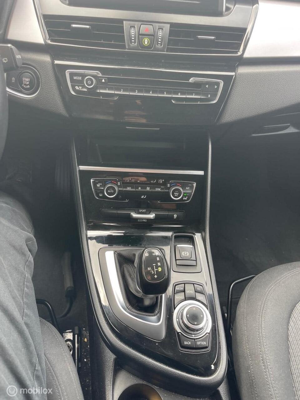 BMW 2-serie active tourer 218i luxury