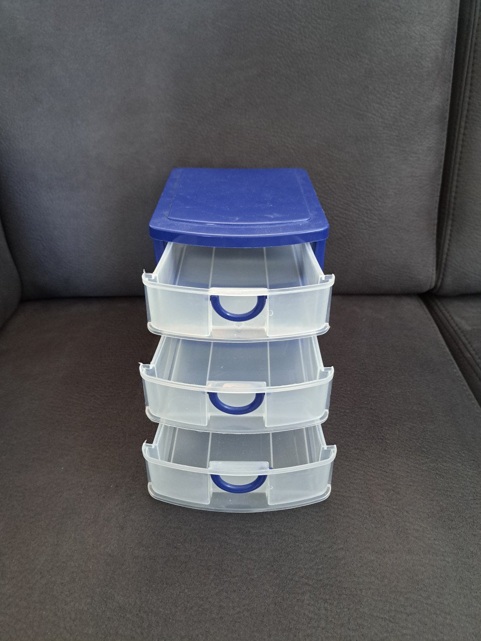 Plastic ladekastje