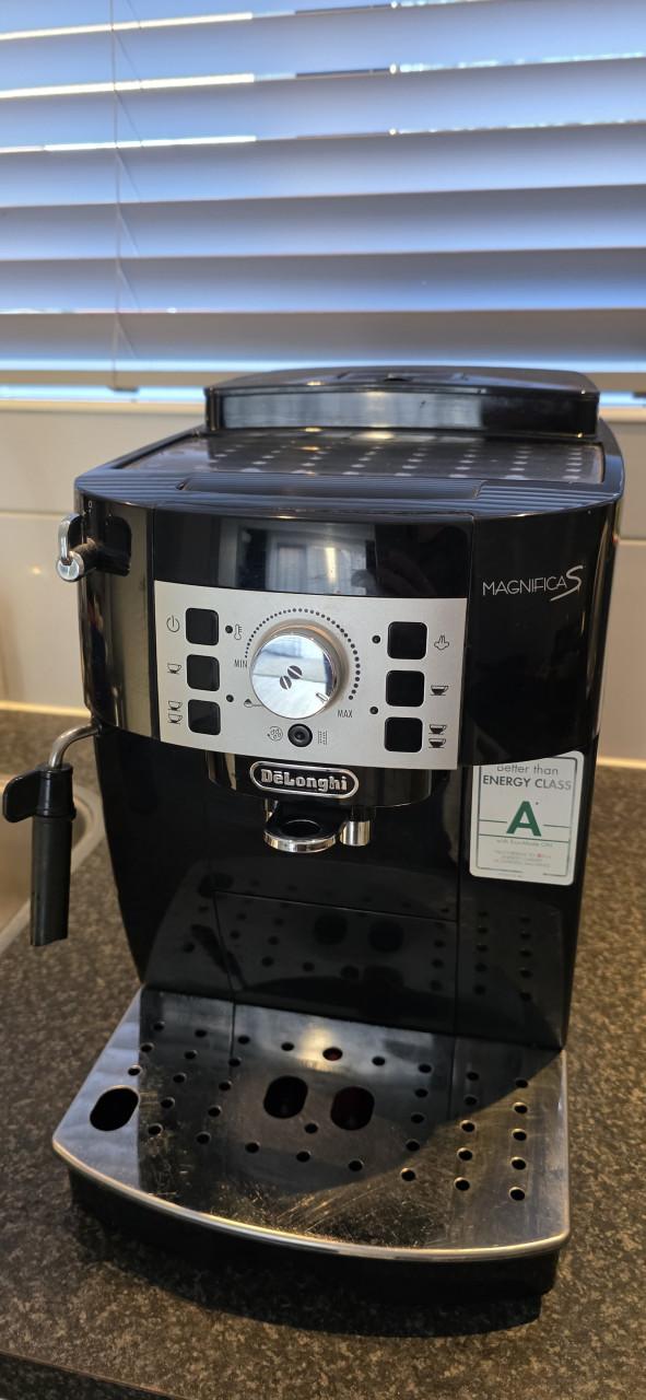 Delonghi Magnifica S Espresso Machine