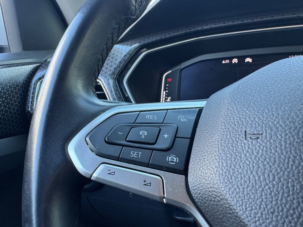 Volkswagen T-cross 1.0 tsi style * virtual cockpit * stoelverwarming * clim