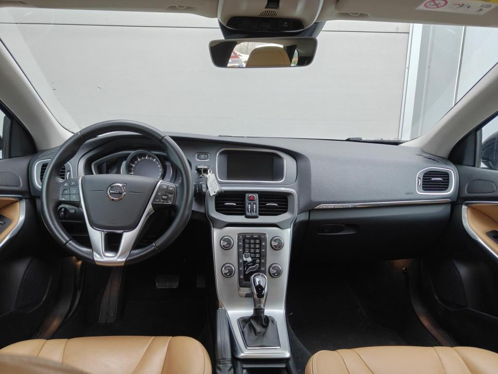 Volvo V40 cross country 1.5 t3 nordic+ luxury