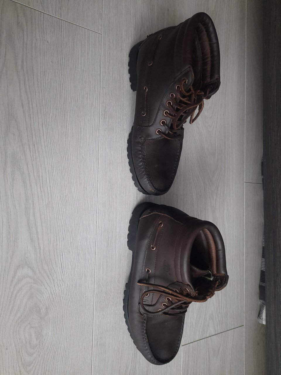 Timberland lederen schoenen bijna nieuw nieuwprijs € 189,- Nu maar € 89,-
