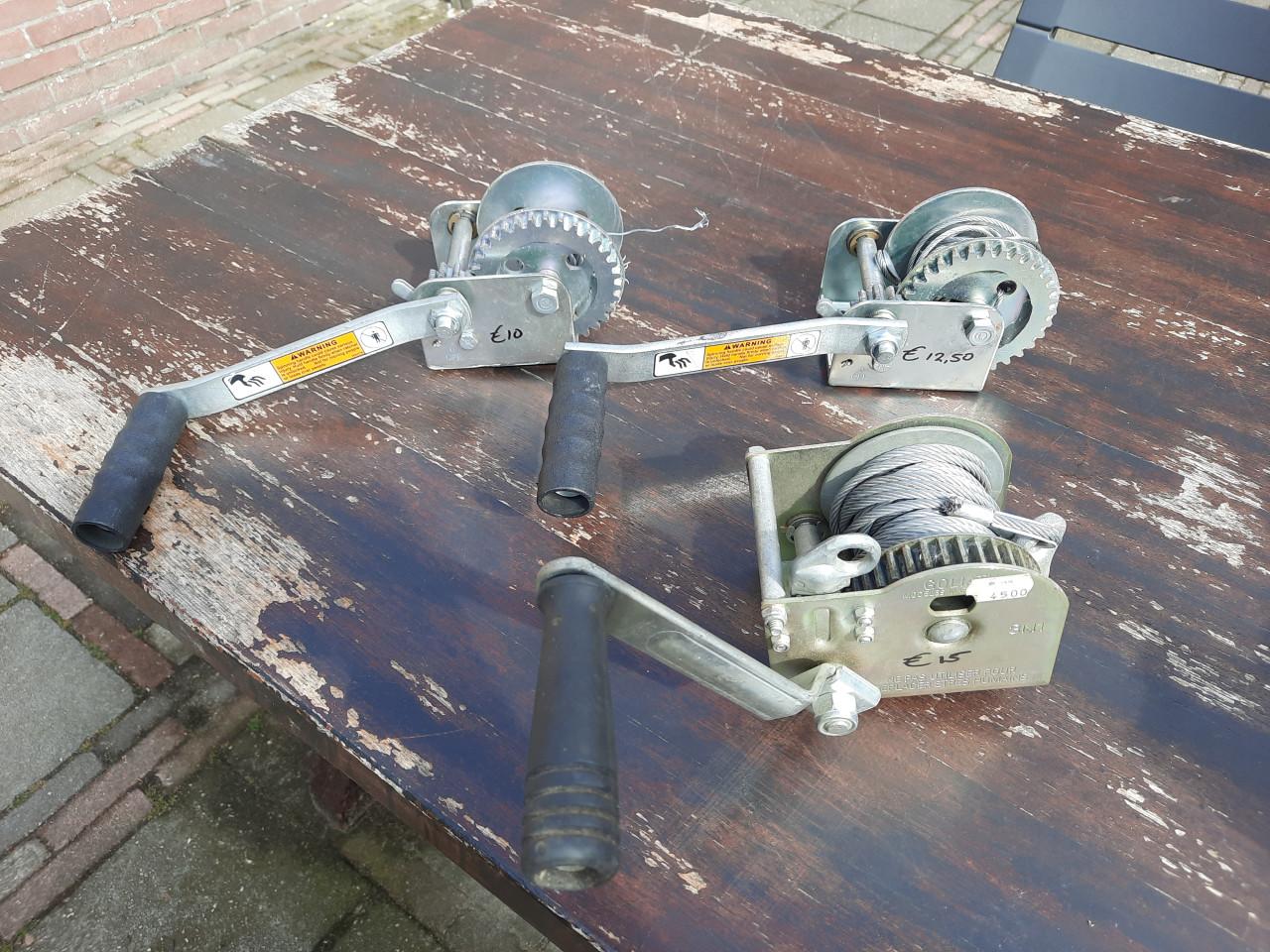 Handlier aanhanger liertje winch per stuk