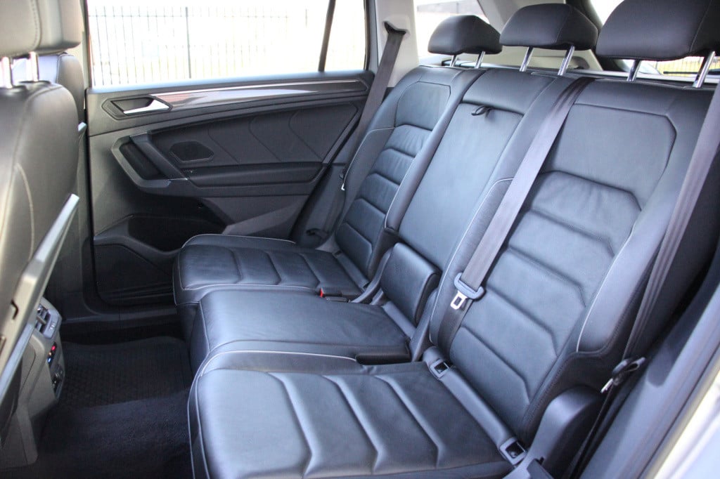 Volkswagen Tiguan Allspace 1.5 tsi highline r-line | pano | leder | 360 cam