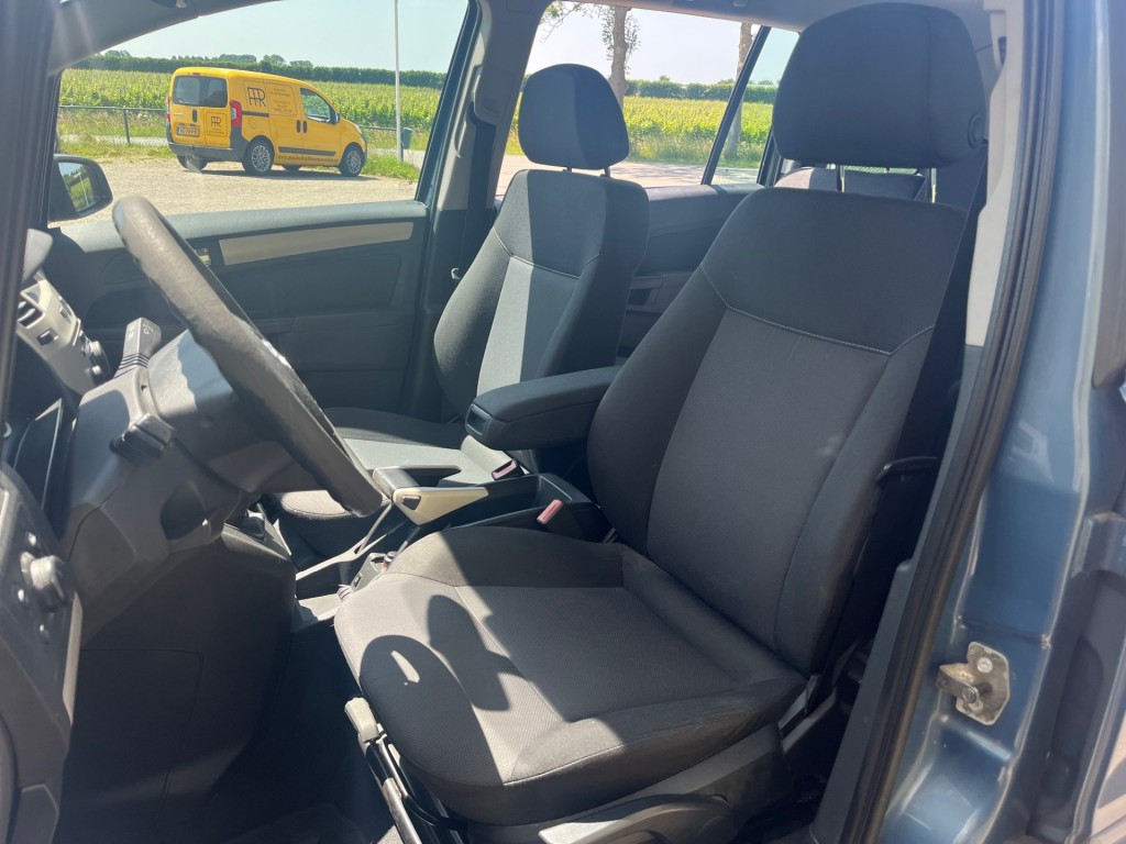 Opel Zafira 1.6 temptation 7-persoons