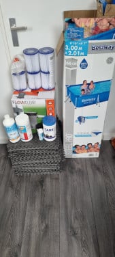 Compleet zwembad 2 x 3 meter en vele extra 's