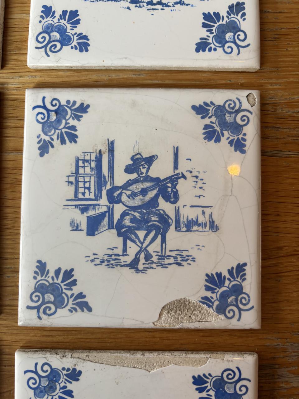 Unieke Set van 8 Villeroy & Boch Mettlach Tegels - "Saar" Periode (1947-195