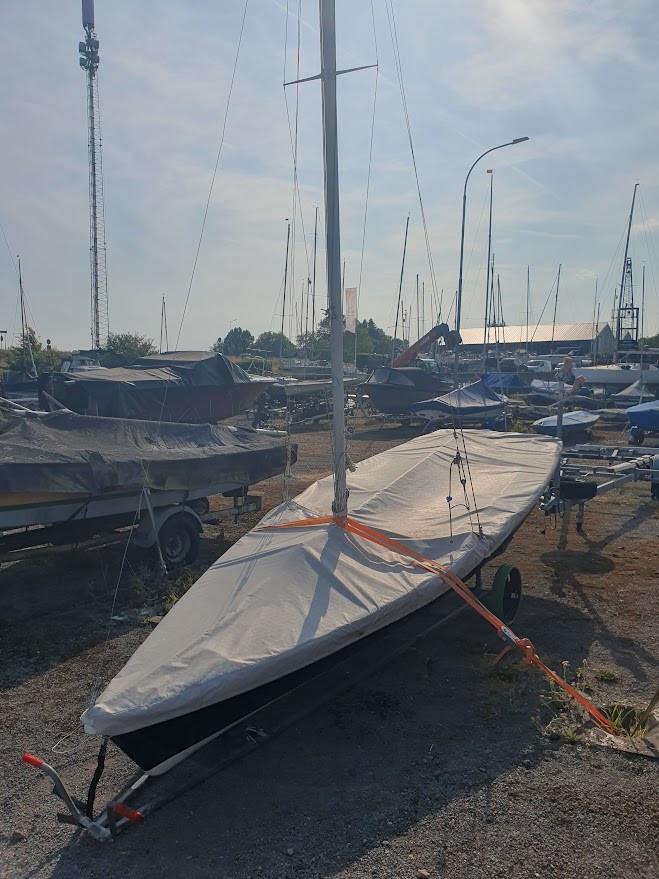 Laser 2 Regatta (met nieuwe zeilen en combi trailer)