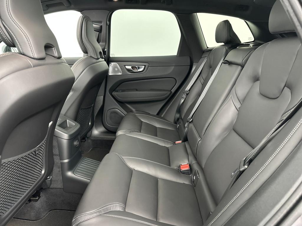Volvo XC60 t8 awd ultra dark executive edition