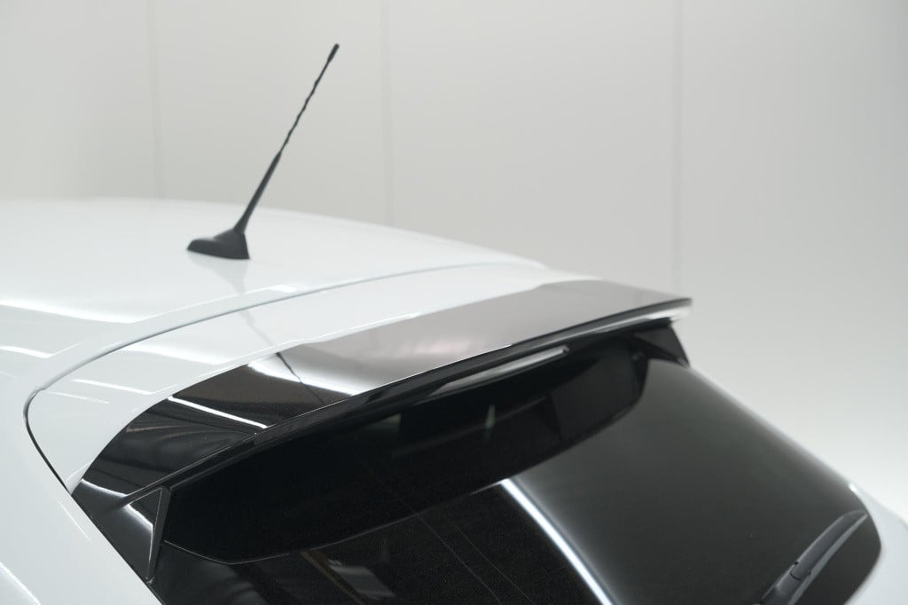 Peugeot 208 puretech 100 allure pack | camera | apple carplay | stoelverwar