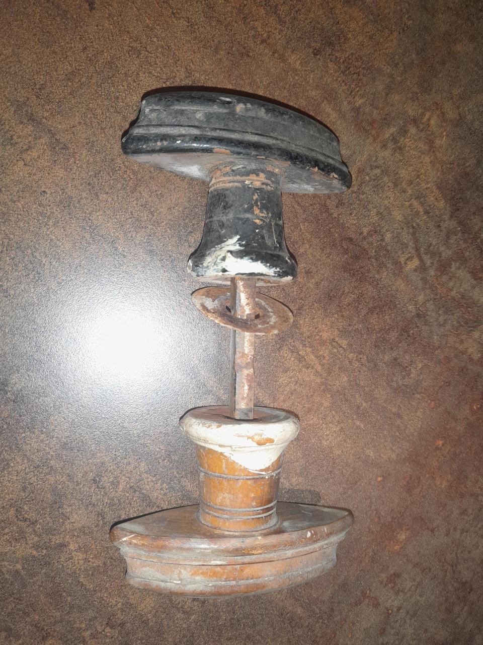 Antieke houten deurknoppen in Retro Style. €10,- per set.