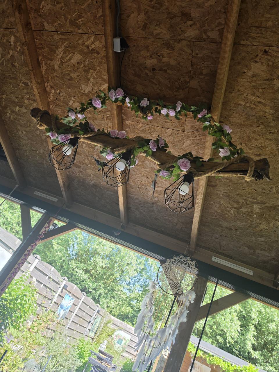 Prachtige houten lamp 130 cm
