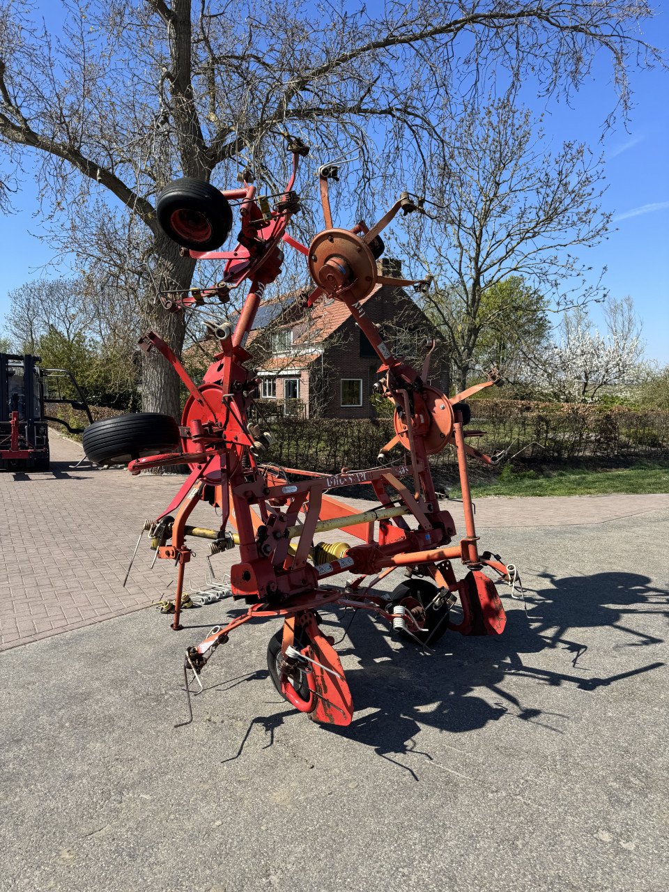 Schudder Lely lotus stabilo 675