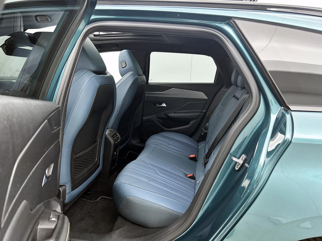 Peugeot 308 sw plug-in hybrid 225 pk automaat gt | rijklaar | panorama / sc