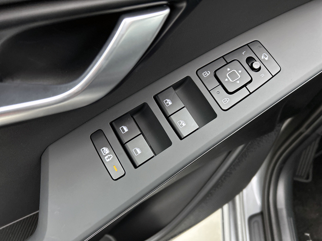 Kia Niro Ev air 64.8 kwh | company car | 10 jaar garantie | parkeercamera |