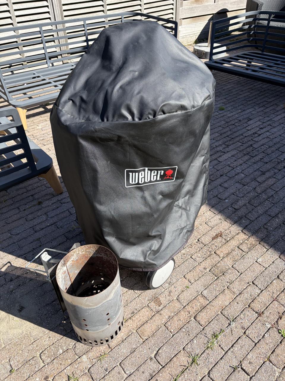 +Weber houtskool BBQ