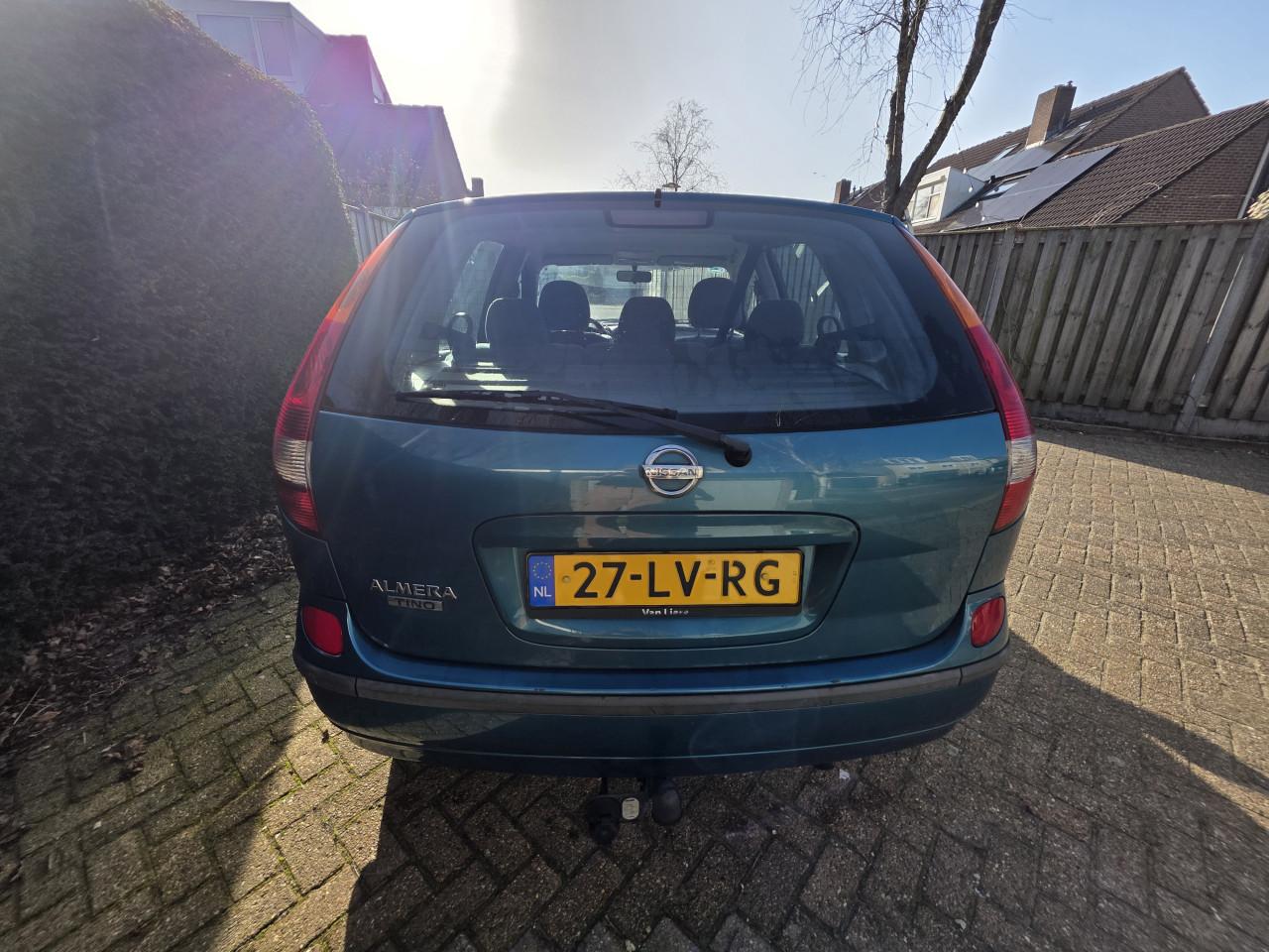 Nissan almera tino 1.8 2003 154464km APK 31-10