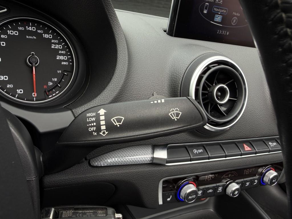 Audi A3 cabriolet 1.8 tfsi ambition pro plus line.
