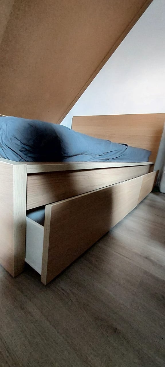 Ikea MALM Bed met 4 bedlades incl. lattebodem en matras